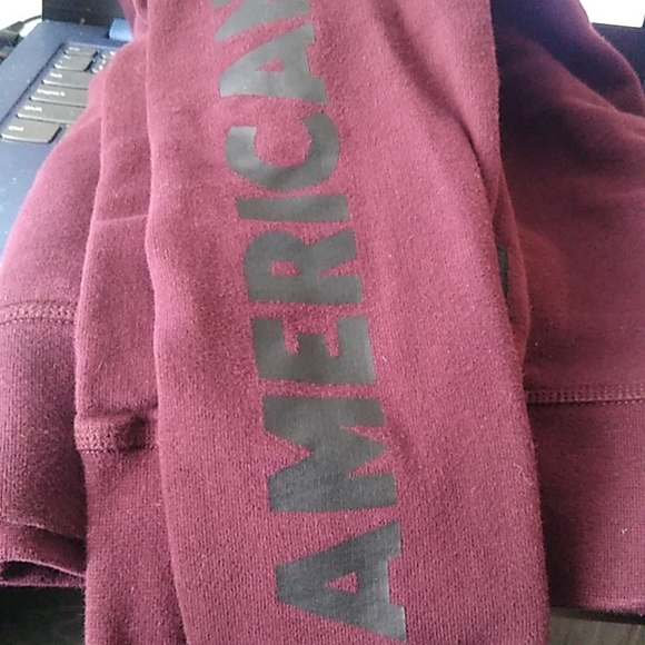 XS American Eagle Maroon Hoodie - Picture 5 of 6